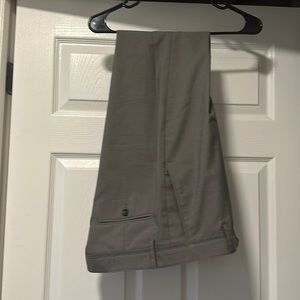 Perry Ellis 32 x 29 slim stretch